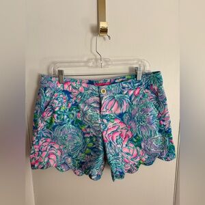 Lilly Pulitzer Buttercup Stretch Shorts in Full Bloom
